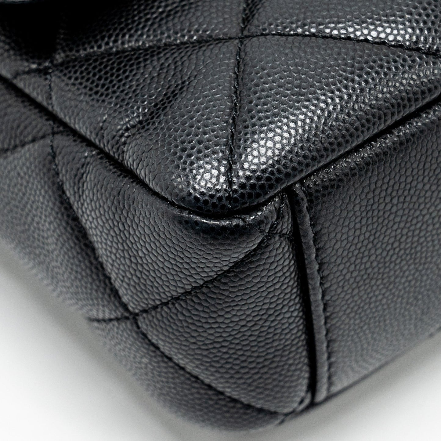 Chanel Twist your button quilted flap bag caviar black  (microchip)