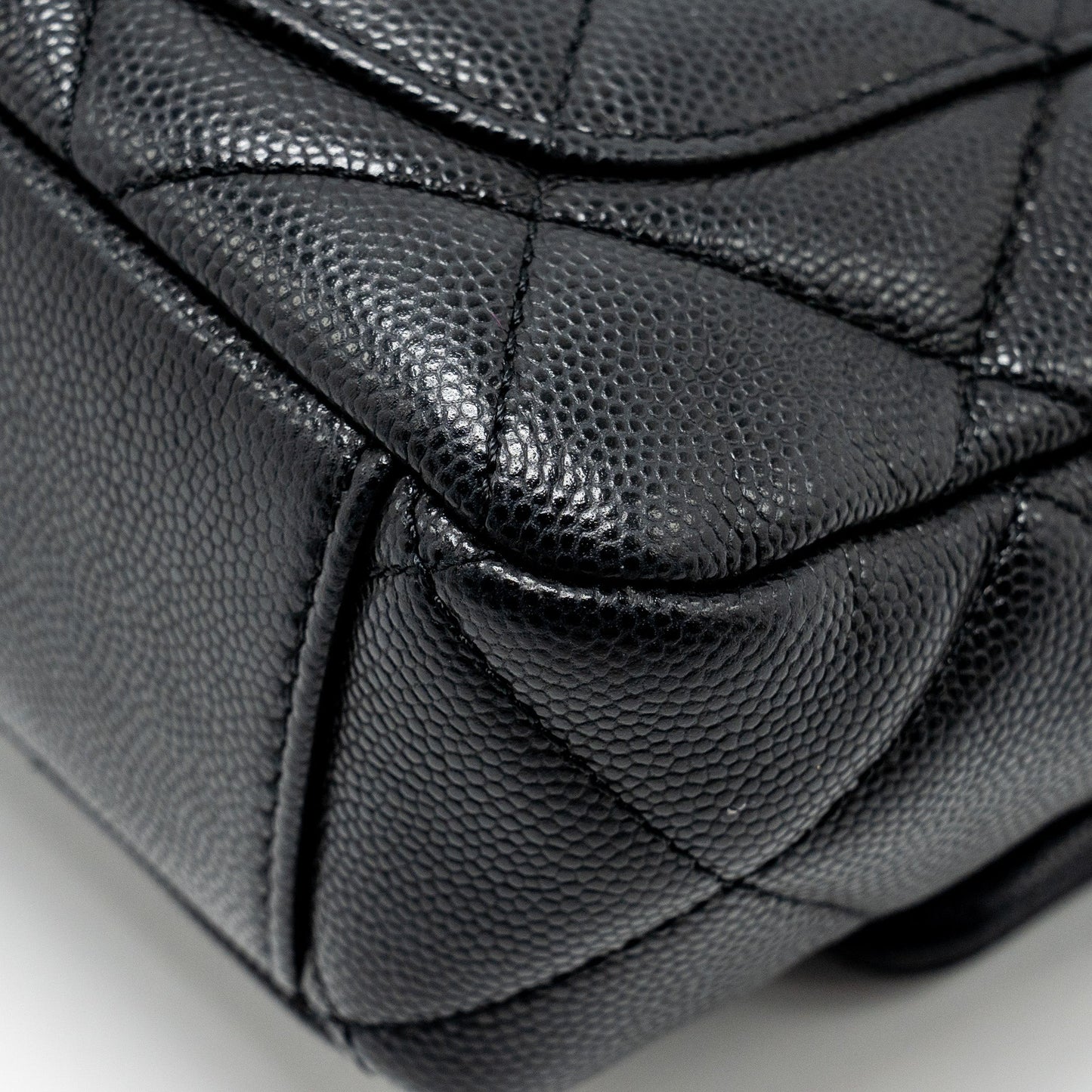 Chanel Twist your button quilted flap bag caviar black  (microchip)