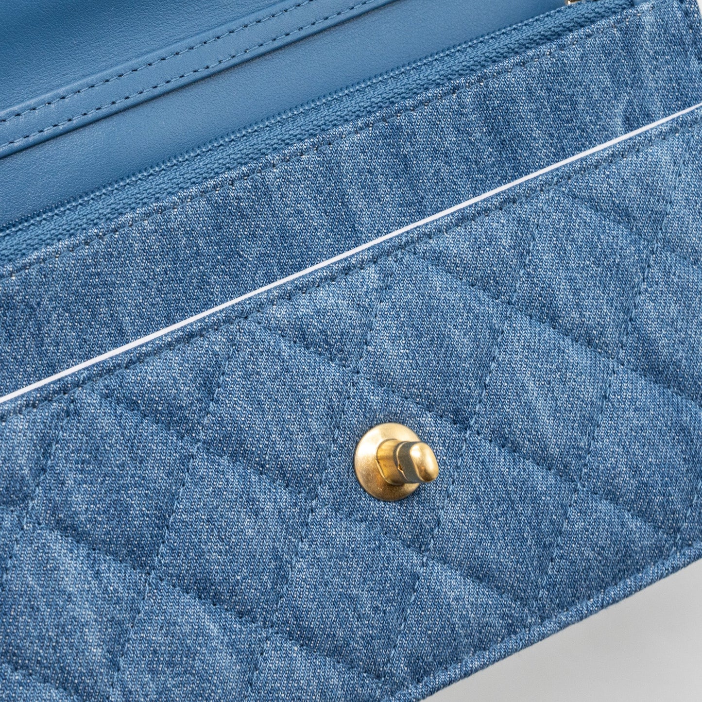 Chanel pearl crush wallet on chain denim blue  (microchip)