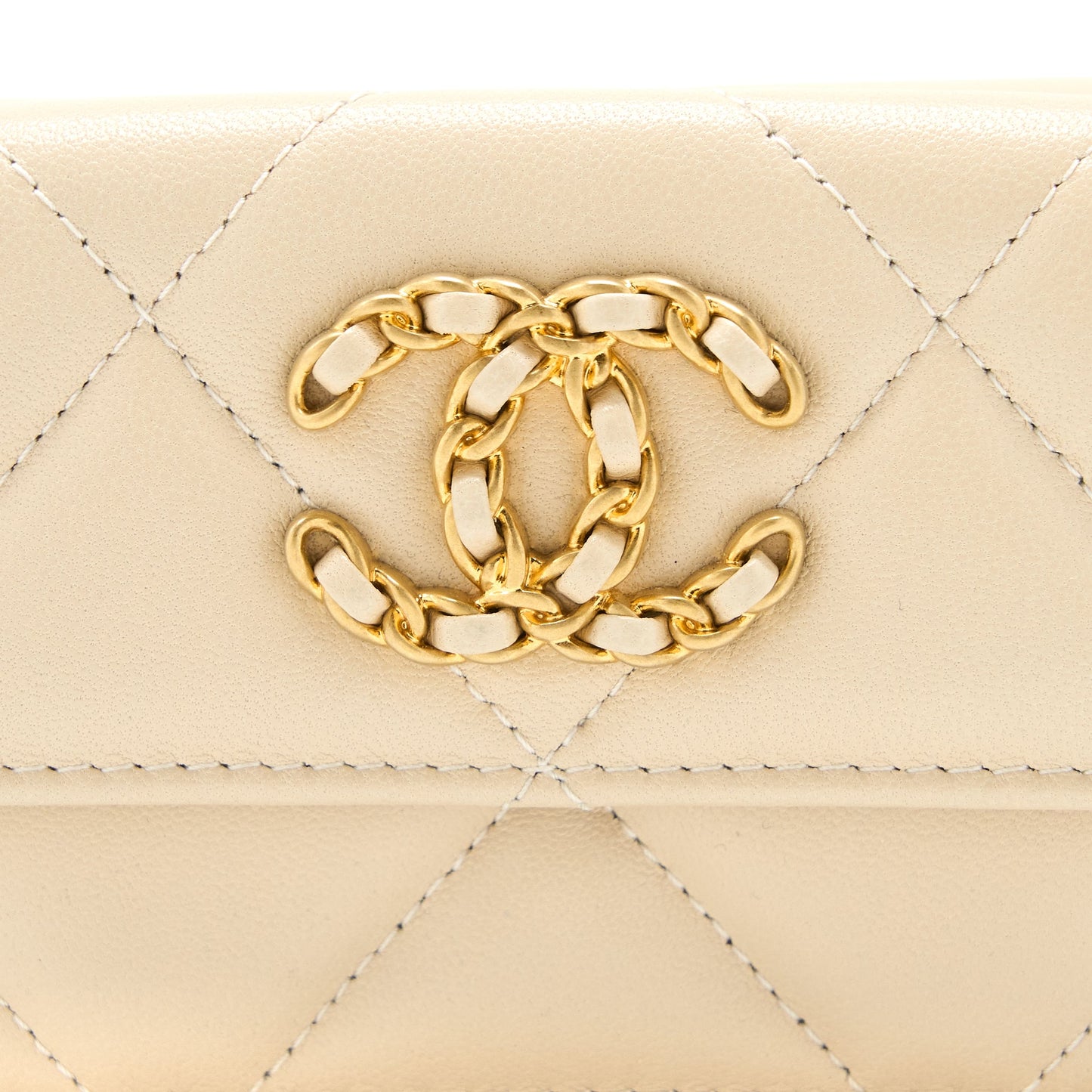 Chanel 19 Flap Compact Wallet Lambskin Beige