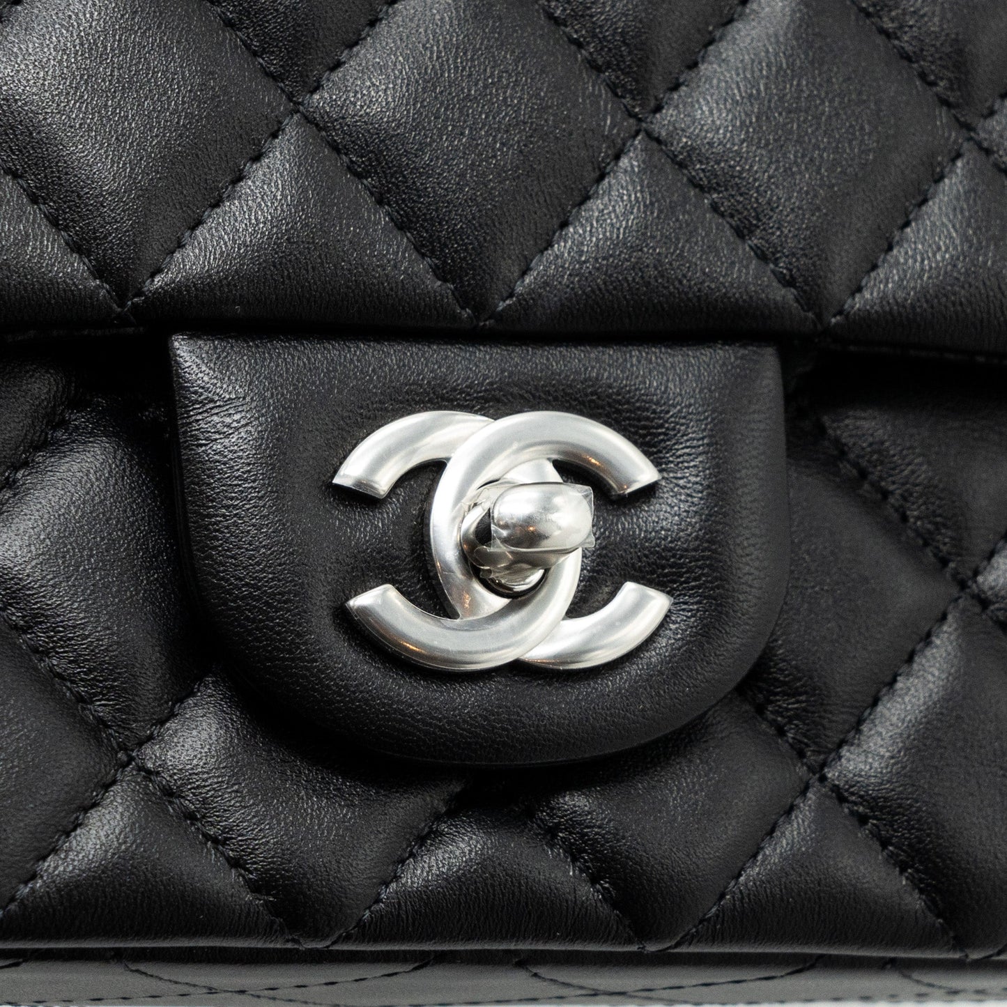 Chanel mini rectangular flap bag lambskin black  (MICrochip)