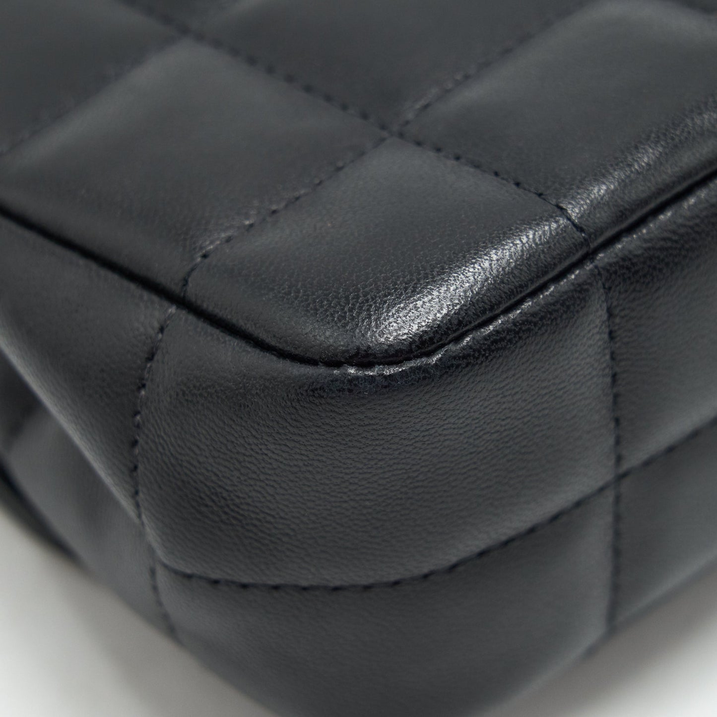 Chanel Camellia Mini Flap shoulder Bag Lambskin black