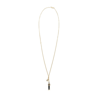 Chanel Necklace Model with CC