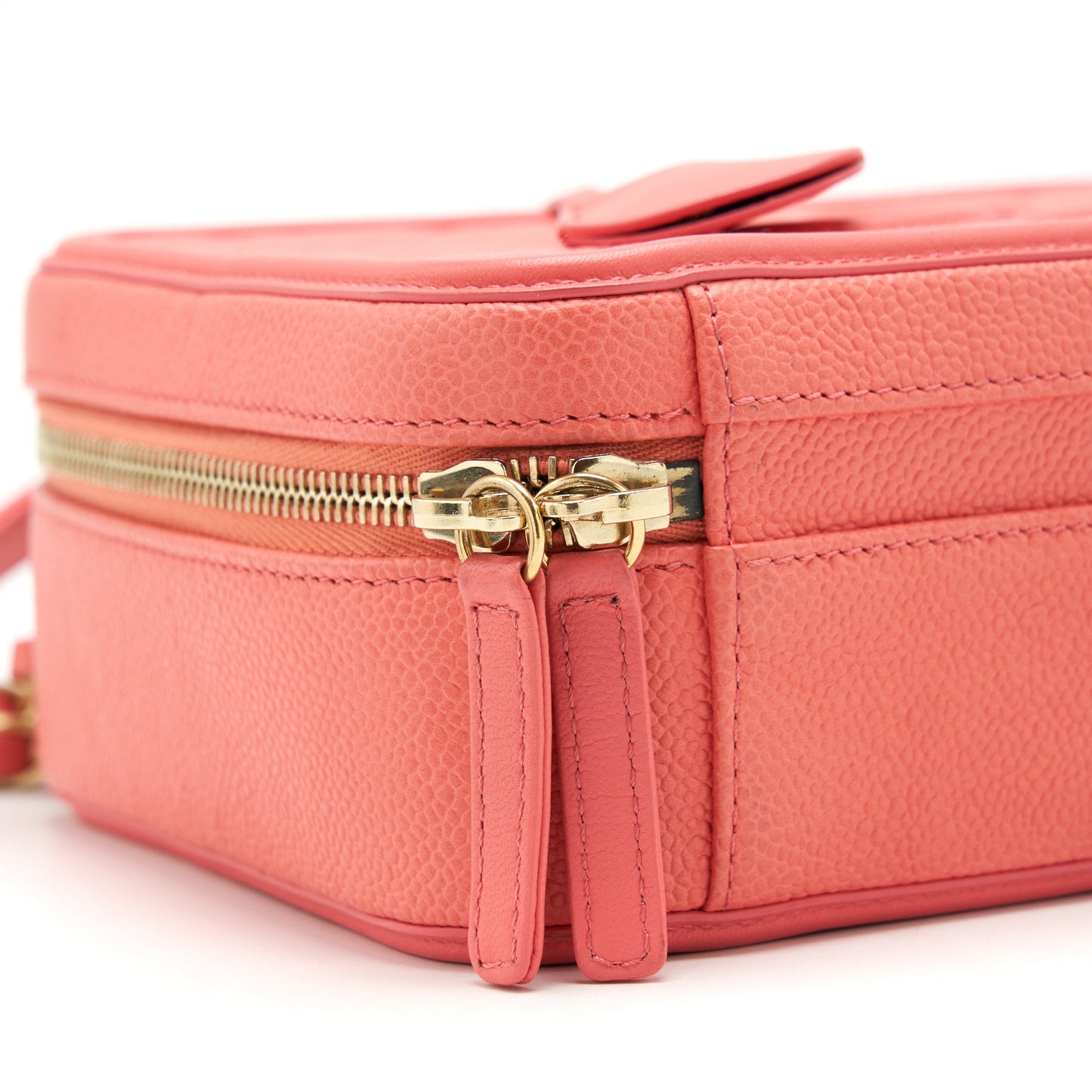 Chanel Vanity Case Medium Caviar Pink