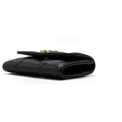 Chanel 19 flap card holder lambskin black  (microchip)