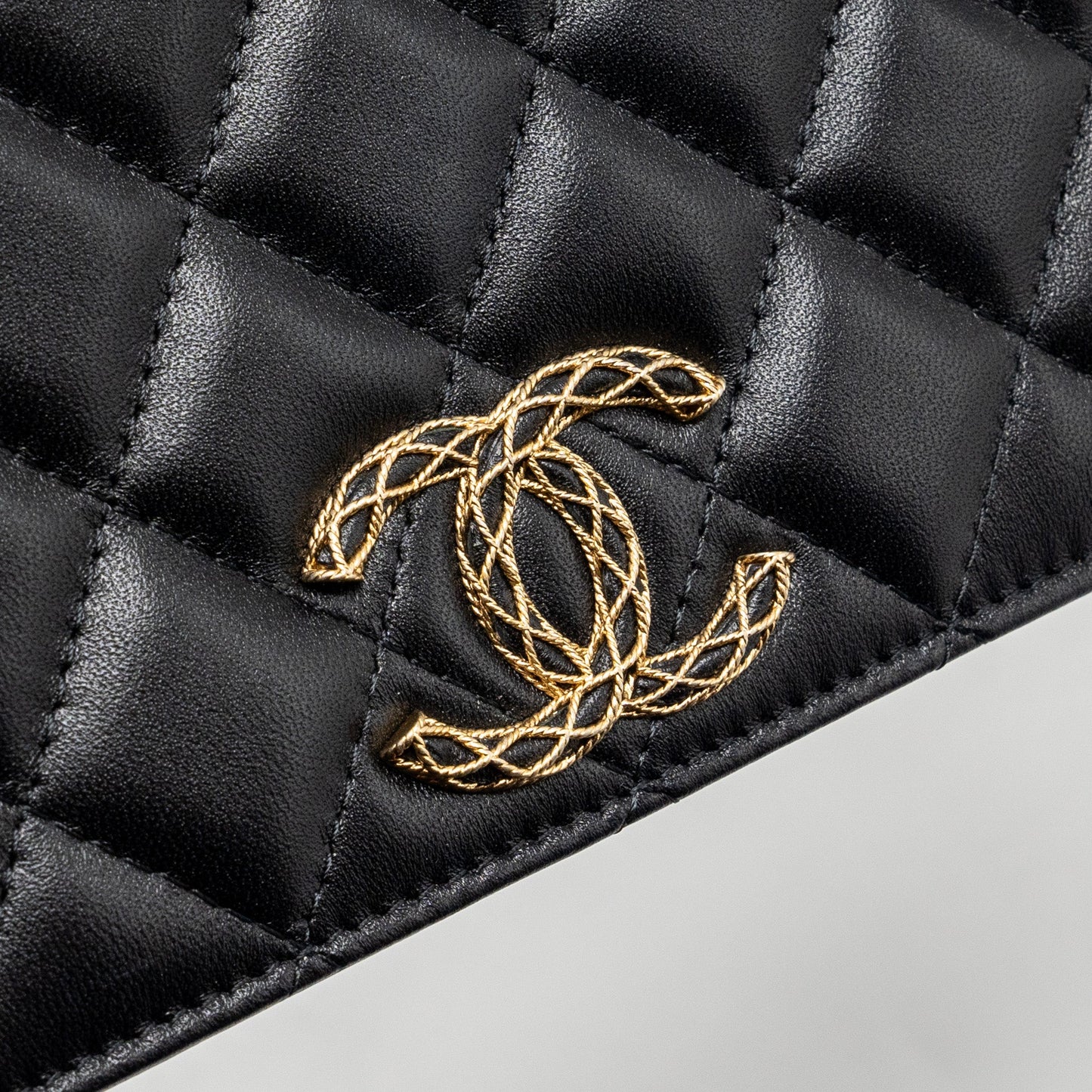 Chanel 23A clutch with chain lambskin black  (microchip)