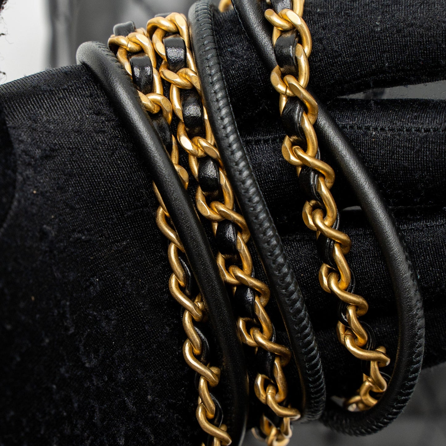 Chanel Mini 22 Bag Shiny Calfskin Black Brushed  (Microchip)