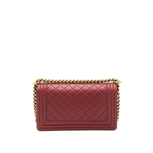Chanel Medium Boy Bag Lambskin burgundy