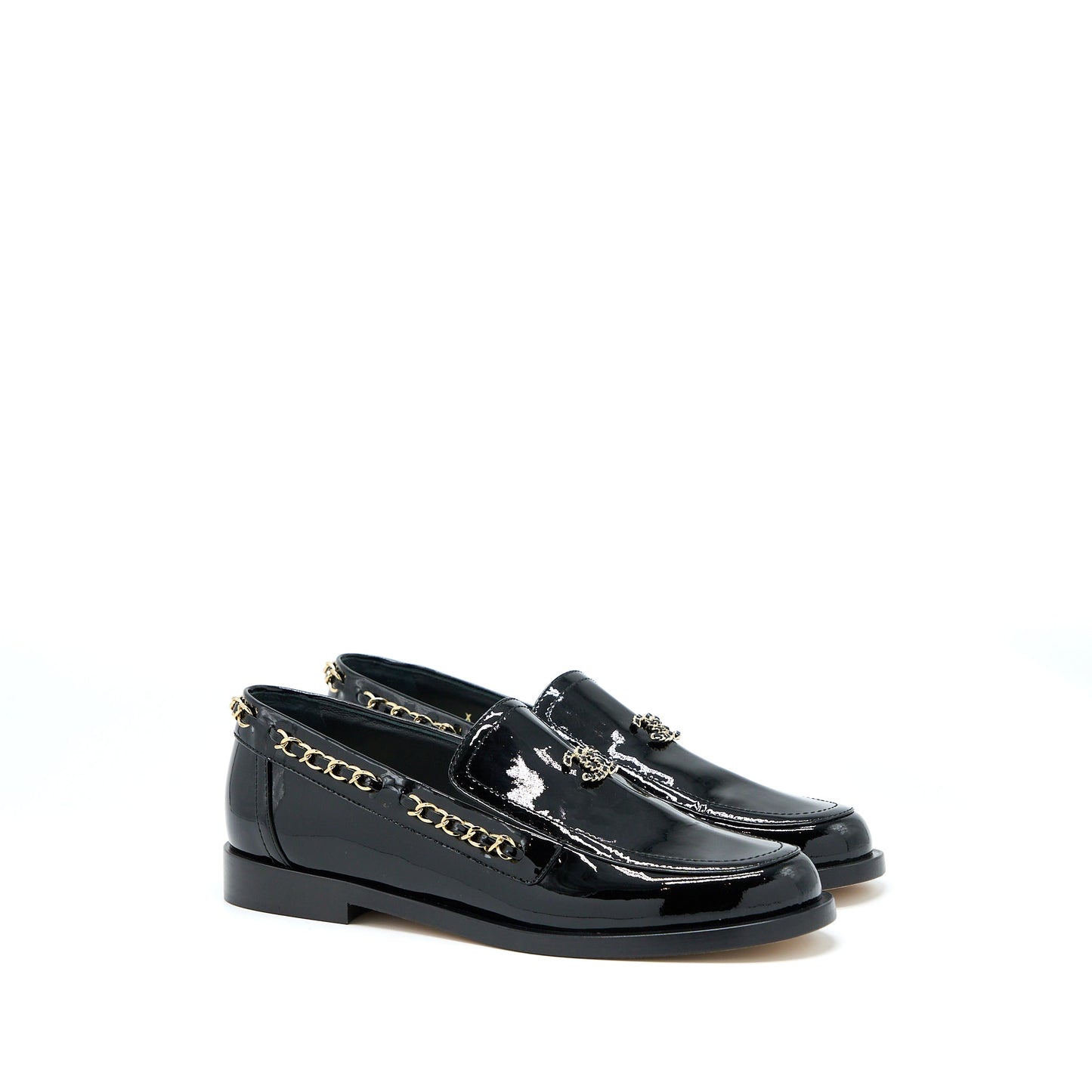 Chanel Size 38 CC Logo Flats Chain Loafers Patent Black