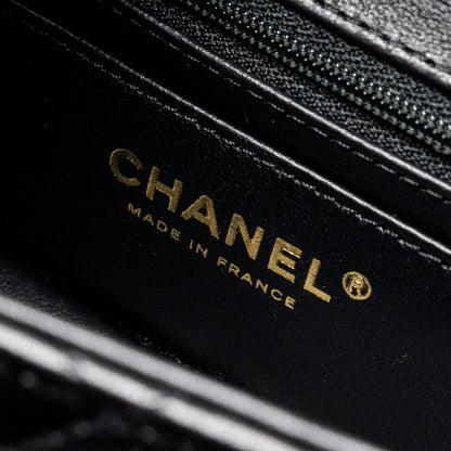 Chanel 23k top handle vanity bag shiny calfskin black  (microchip)