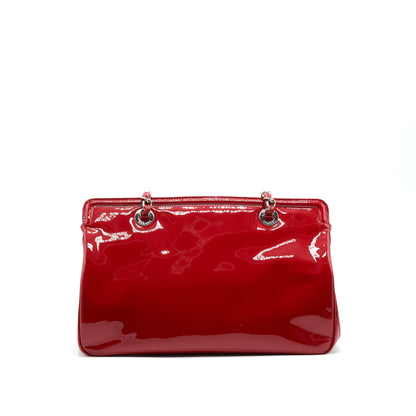 Chanel Patent Leather Tote Bag With Chain In Red