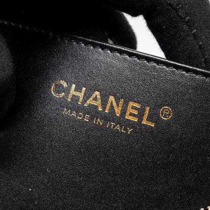 Chanel 23K hobo bag with adjustable chain lambkin black  (microchip)