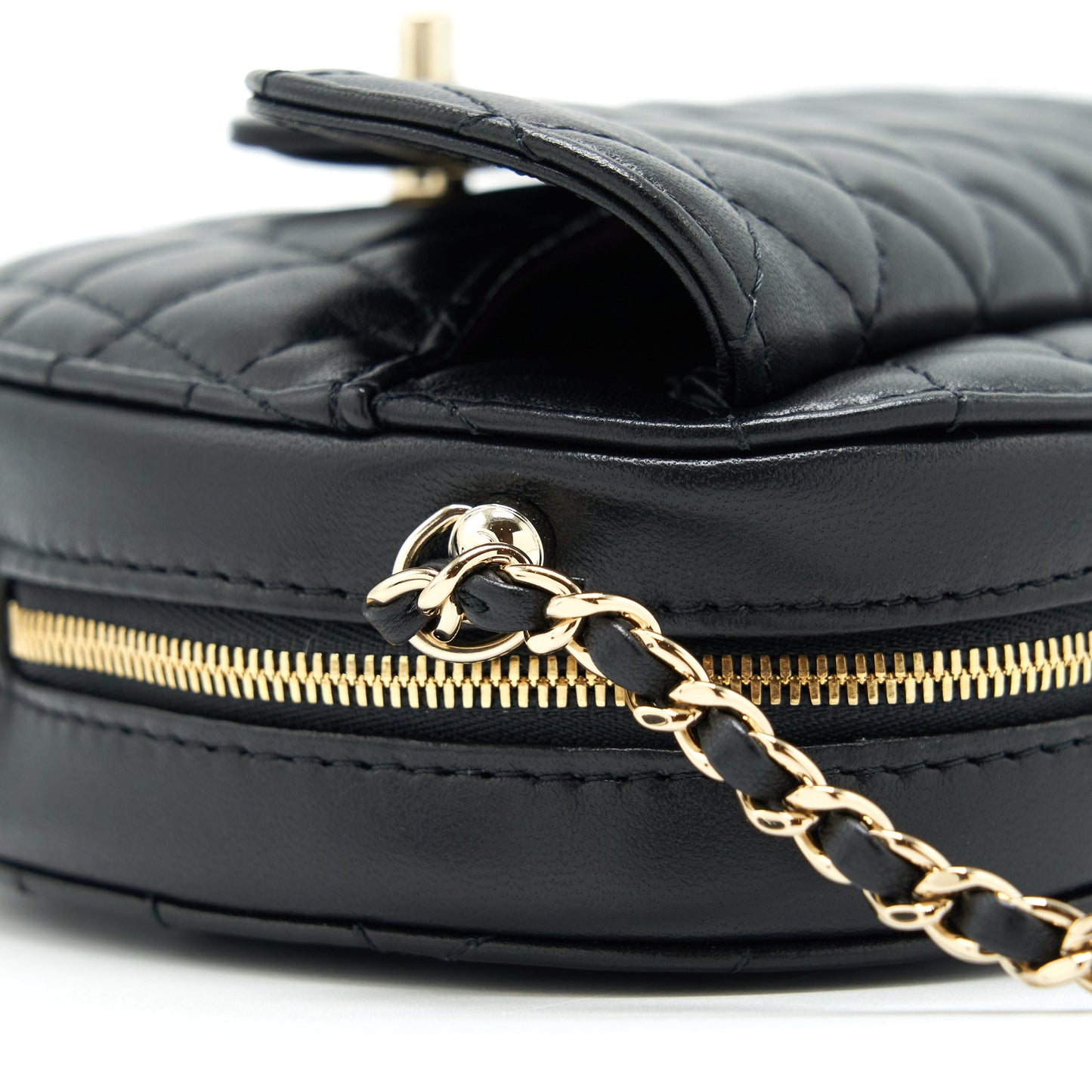 Chanel 22S Heart Bag Lambskin Black L