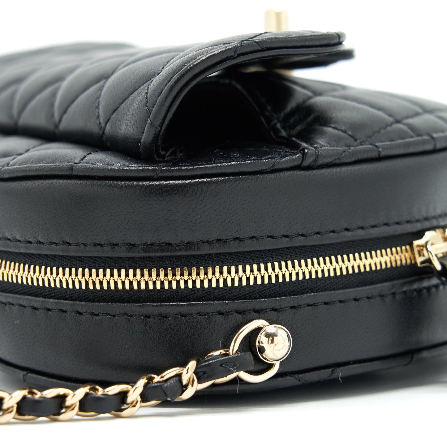 Chanel 22S Heart Bag Lambskin Black L