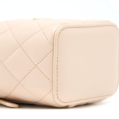 Chanel Pearl Crush Mini Vanity With Chain Lambskin Light Pink
