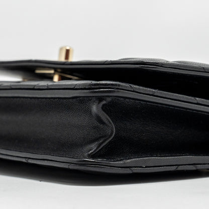 Chanel Pearl Detailed Top Handel Wallet On Chain Lambskin Black L (Microchip)