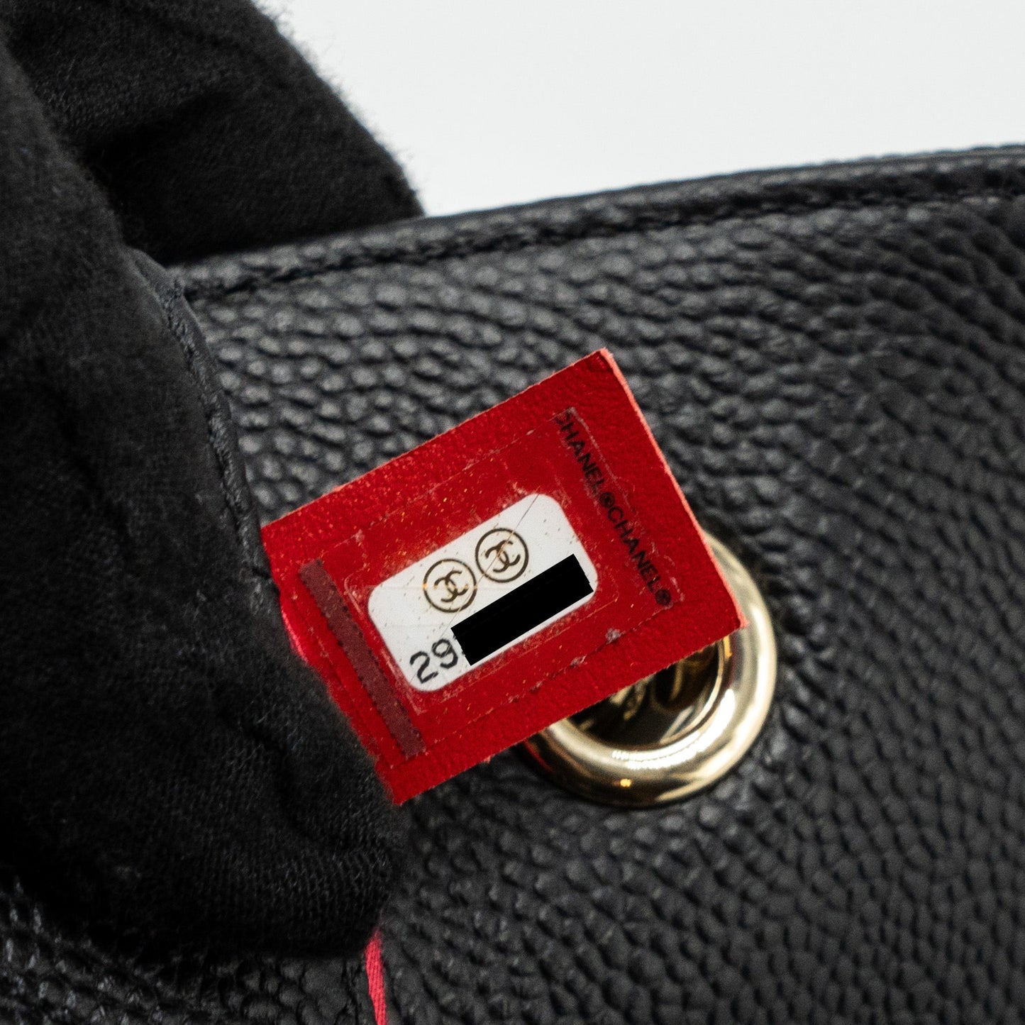 CHANEL FLAP BAG WITH CHAINS HANDLE Quilted CALFSKIN BLACK