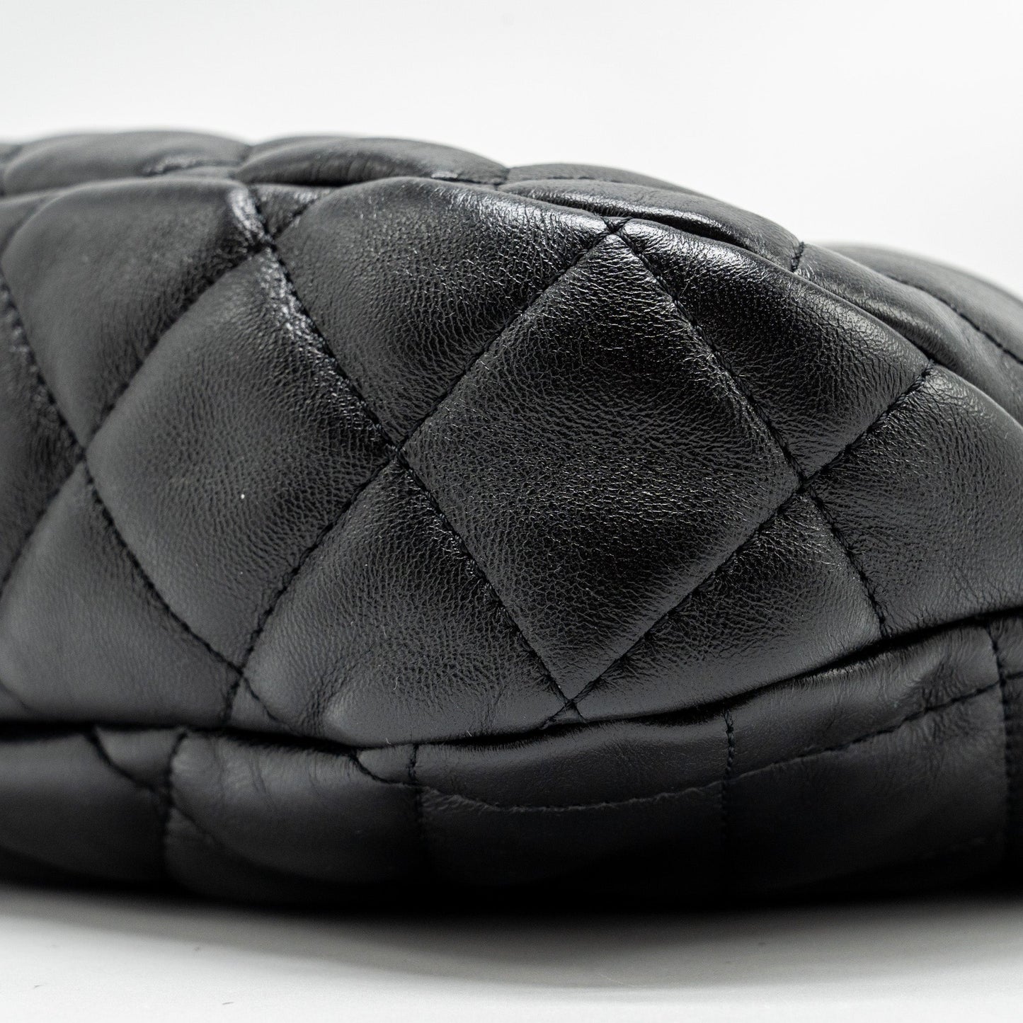 Chanel 22K Hobo Shoulder Bag Lambskin Black  (Microchip)