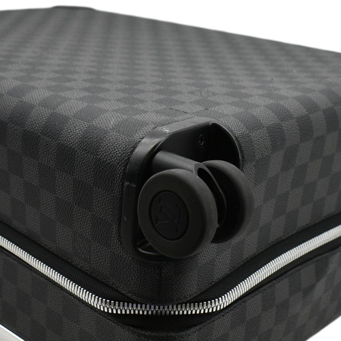 LOUIS VUITTON Horizon 55 Damier Graphite Canvas Rolling Suitcase Black