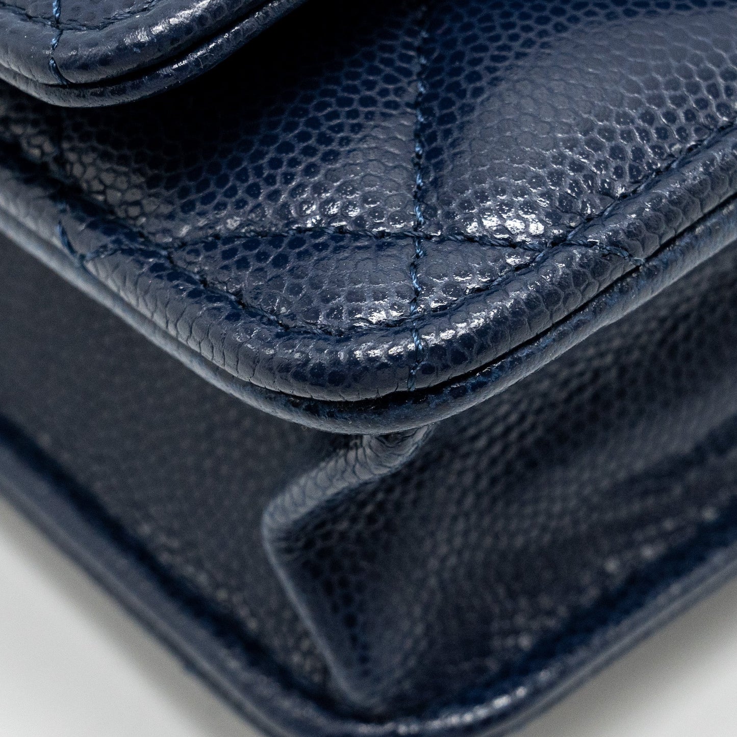 Chanel 22A Twist Your Button Wallet on Chain Caviar Navy  (Microchip)