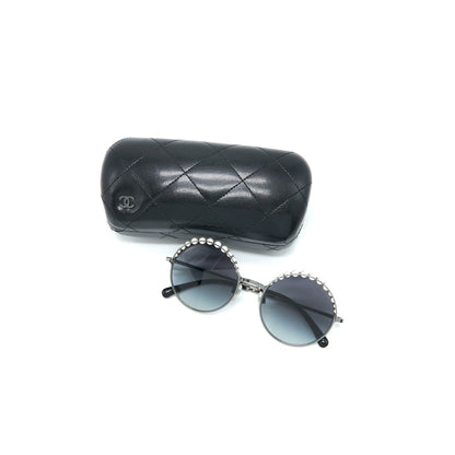 Chanel 4234H Round Sunglasses with Pearl Black