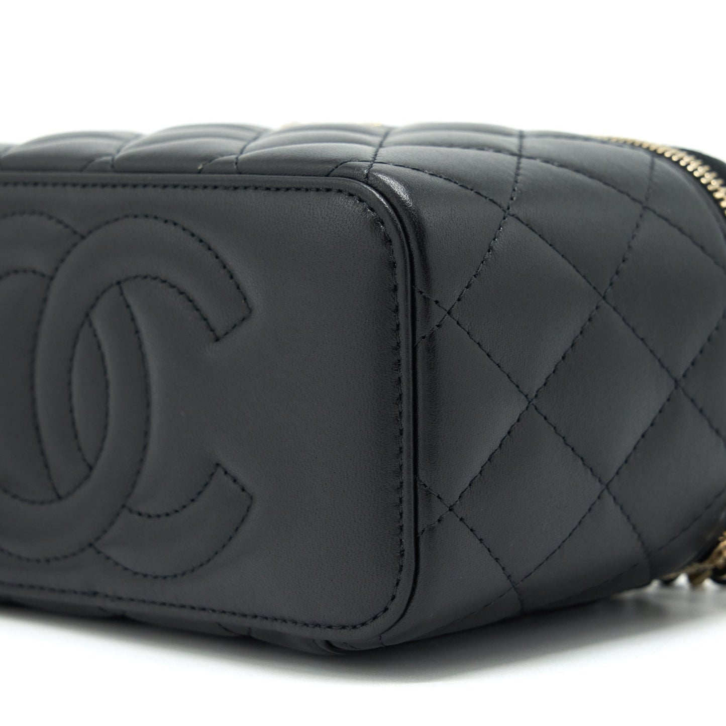 Chanel 22A Top Handle Long Vanity With Chain Lambskin Black L