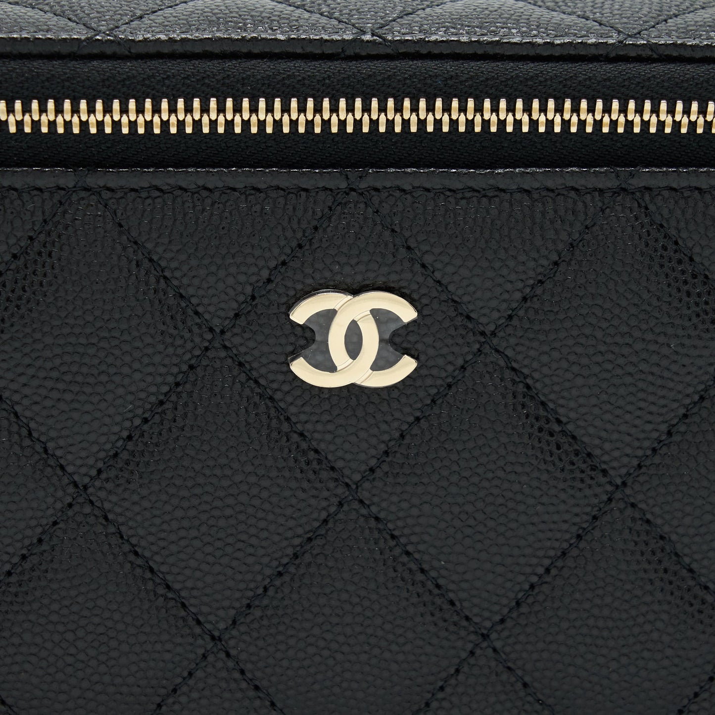 Chanel 22S Long Vanity With Chain Caviar Black L