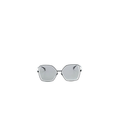 Chanel 4262 Butterfly Sunglasses Pearl Chain Black Black Hardware