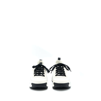 Chanel Size 41 Sport Trail Sneaker Suede/Calfskin White/Black