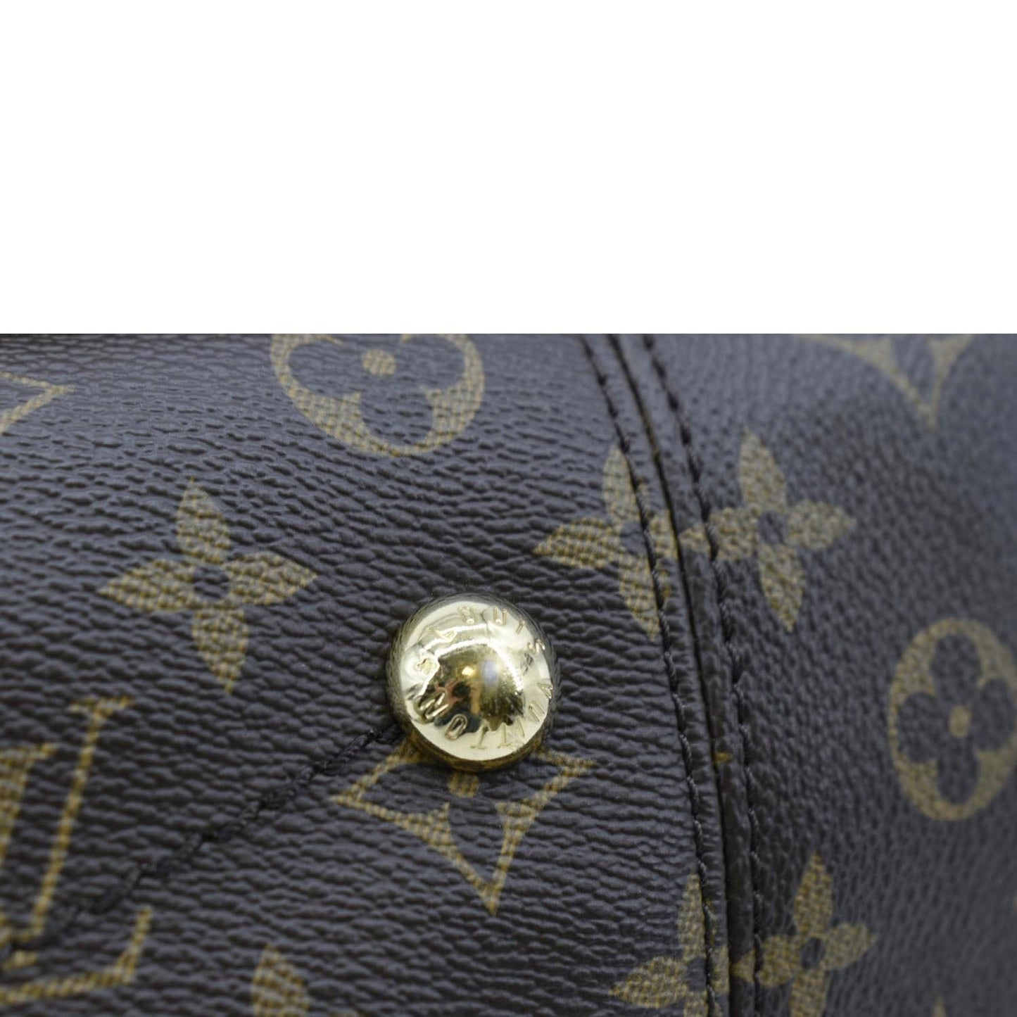 LOUIS VUITTON  Artsy MM Monogram Canvas Hobo Bag Brown