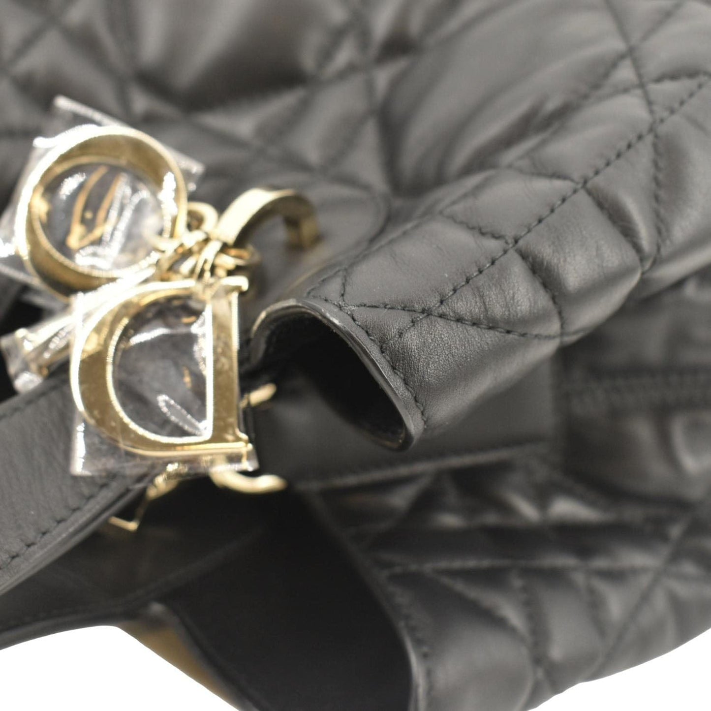 CHRISTIAN DIOR Medium Toujours Leather Shoulder Bag Black