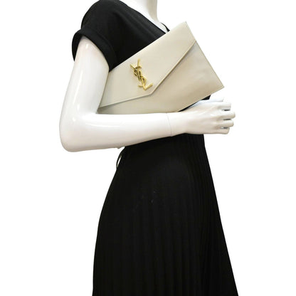 YVES SAINT LAURENT Uptown Envelope Grain De Poudre Leather Clutch Light Grey