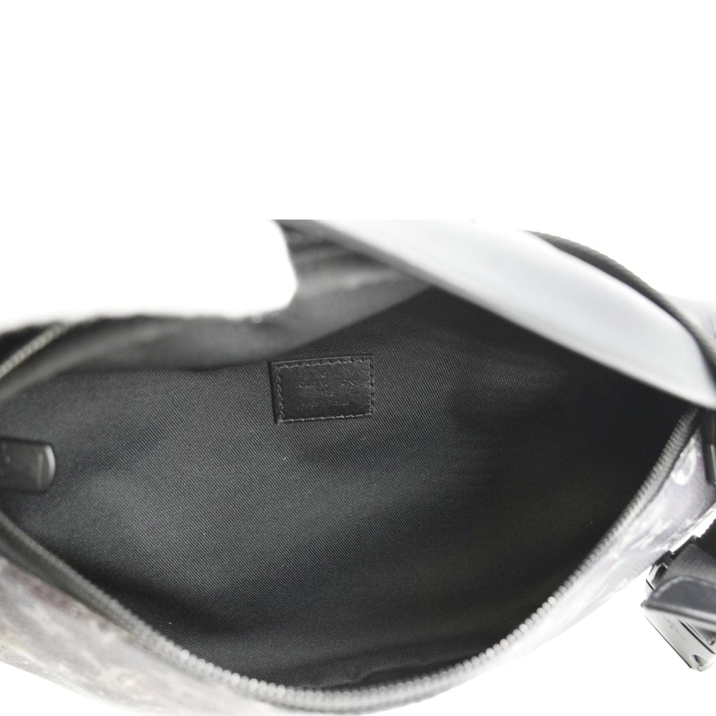 LOUIS VUITTON Discovery Monogram Galaxy Bumbag Black