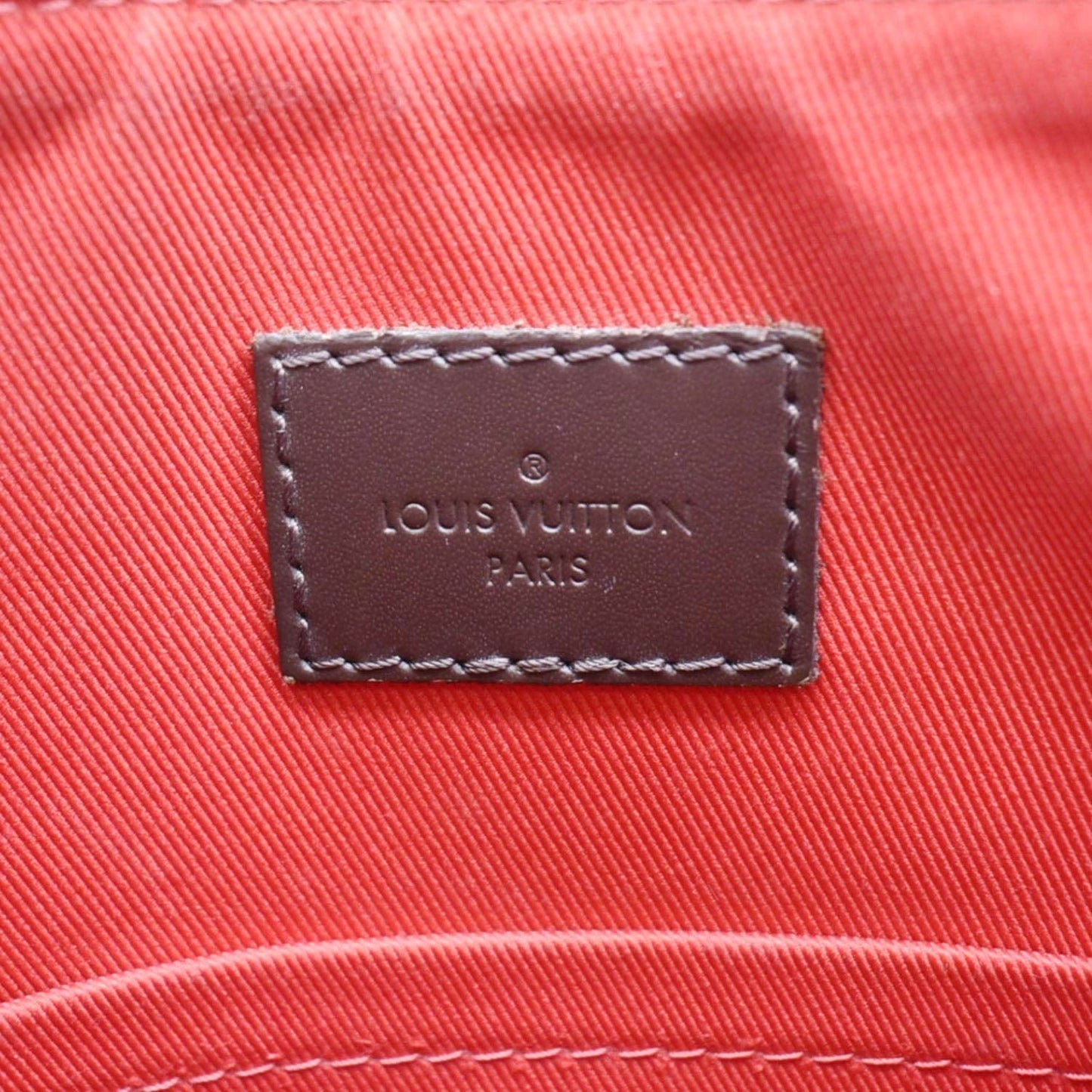 LOUIS VUITTON South Bank Besace Damier Ebene Crossbody Bag Brown