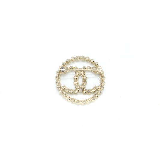 Chanel Round with CC logo light gold tone Brooch