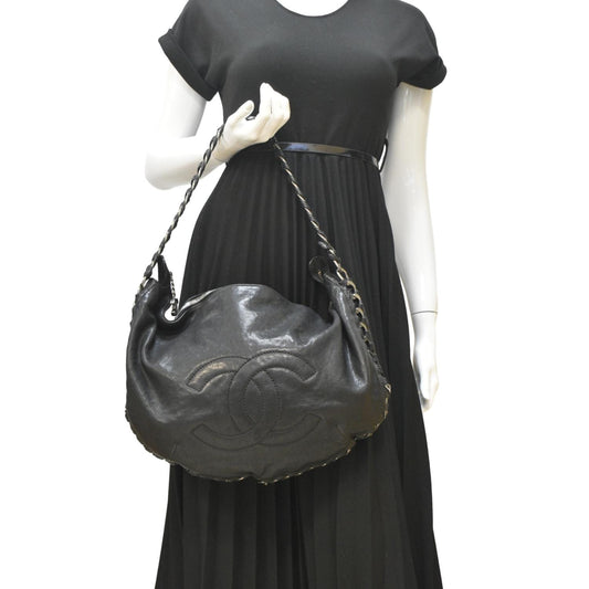 CHANEL Modern Chain Calfskin Leather Hobo Bag Black