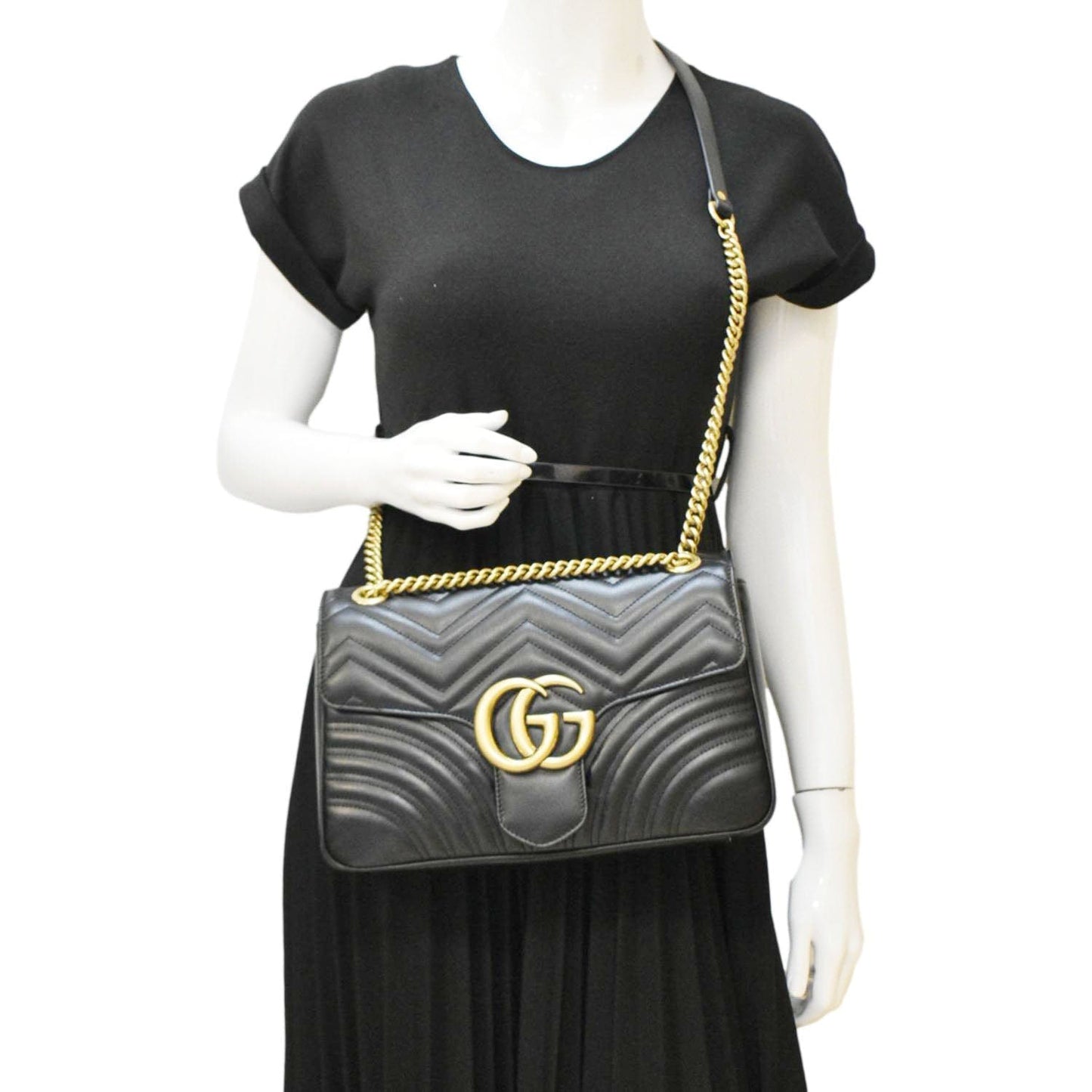 GUCCI GG Marmont Medium Matelasse Shoulder Bag Black 443496