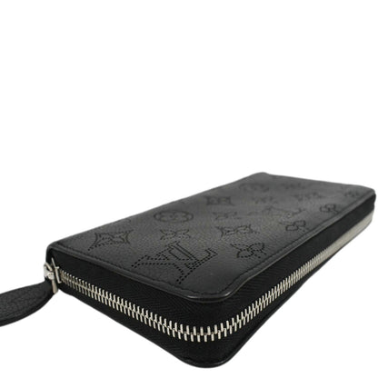 LOUIS VUITTON Mahina Leather Zippy Wallet Galet Black
