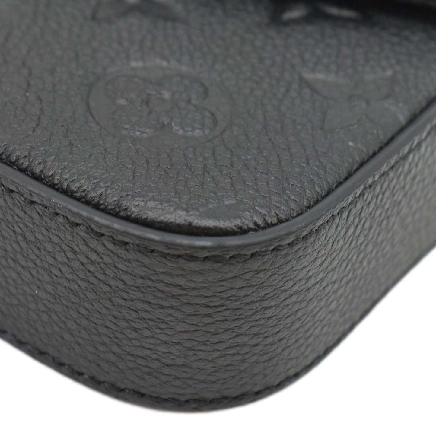 LOUIS VUITTON Felicie Monogram Empreinte Pochette Shoulder Bag Black