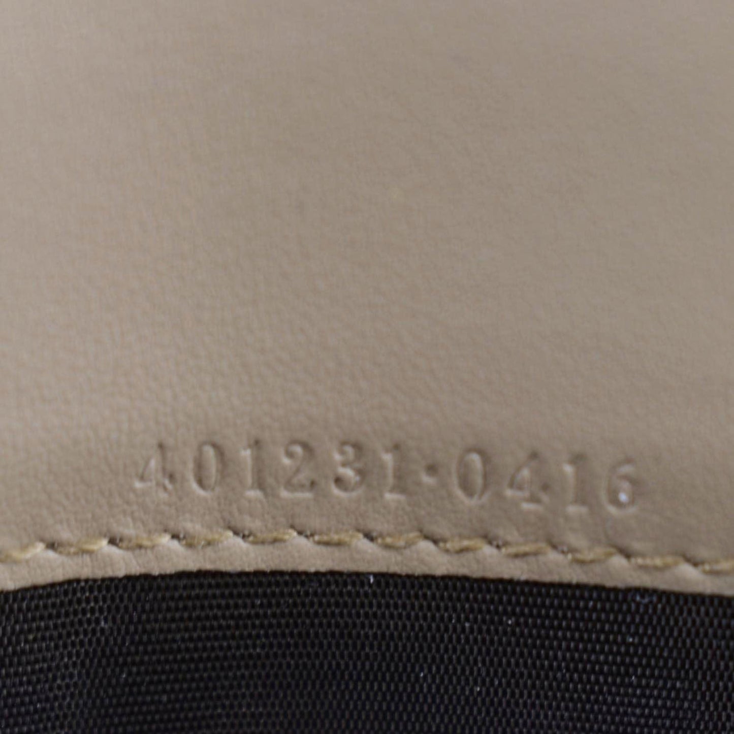 GUCCI Dionysus GG Supreme Crossbody Chain Wallet Beige 401231