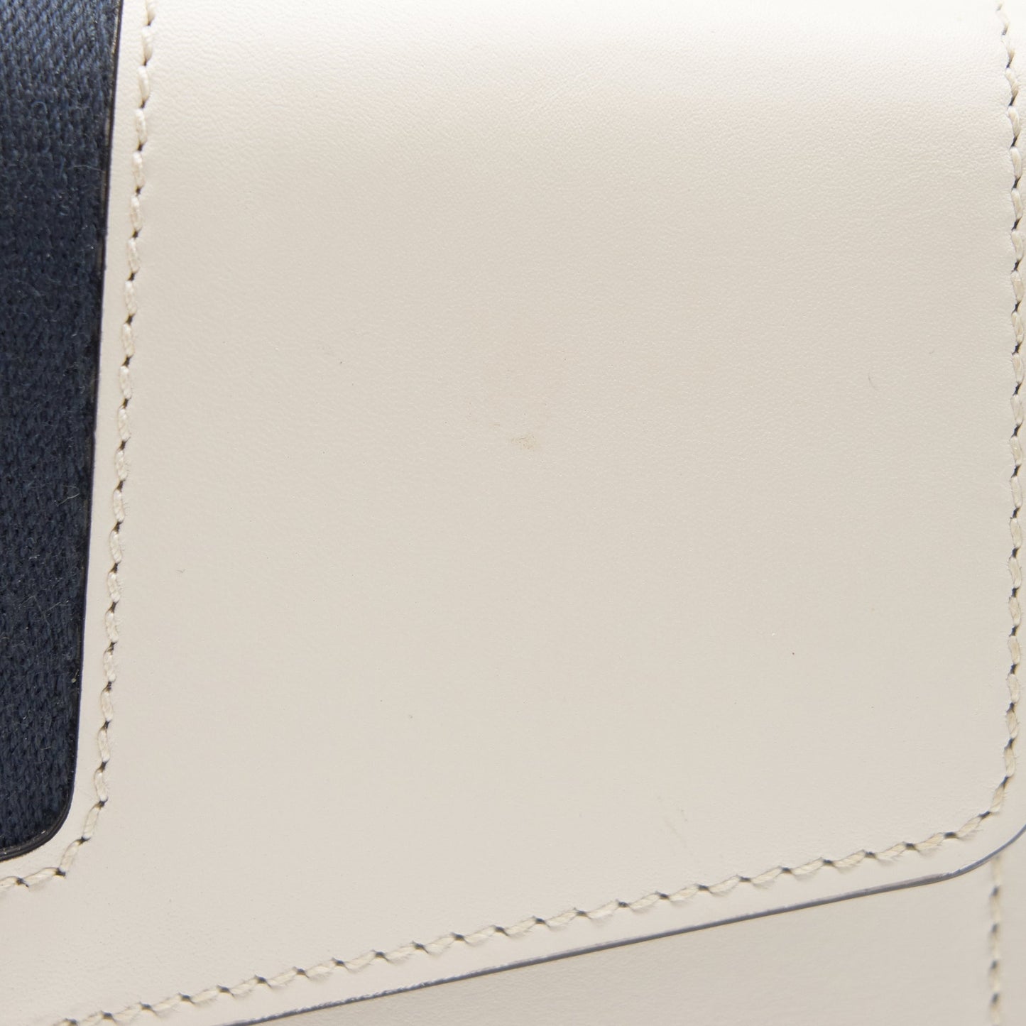 GUCCI SYLVIE SMALL SHOULDER BAG WHITE
