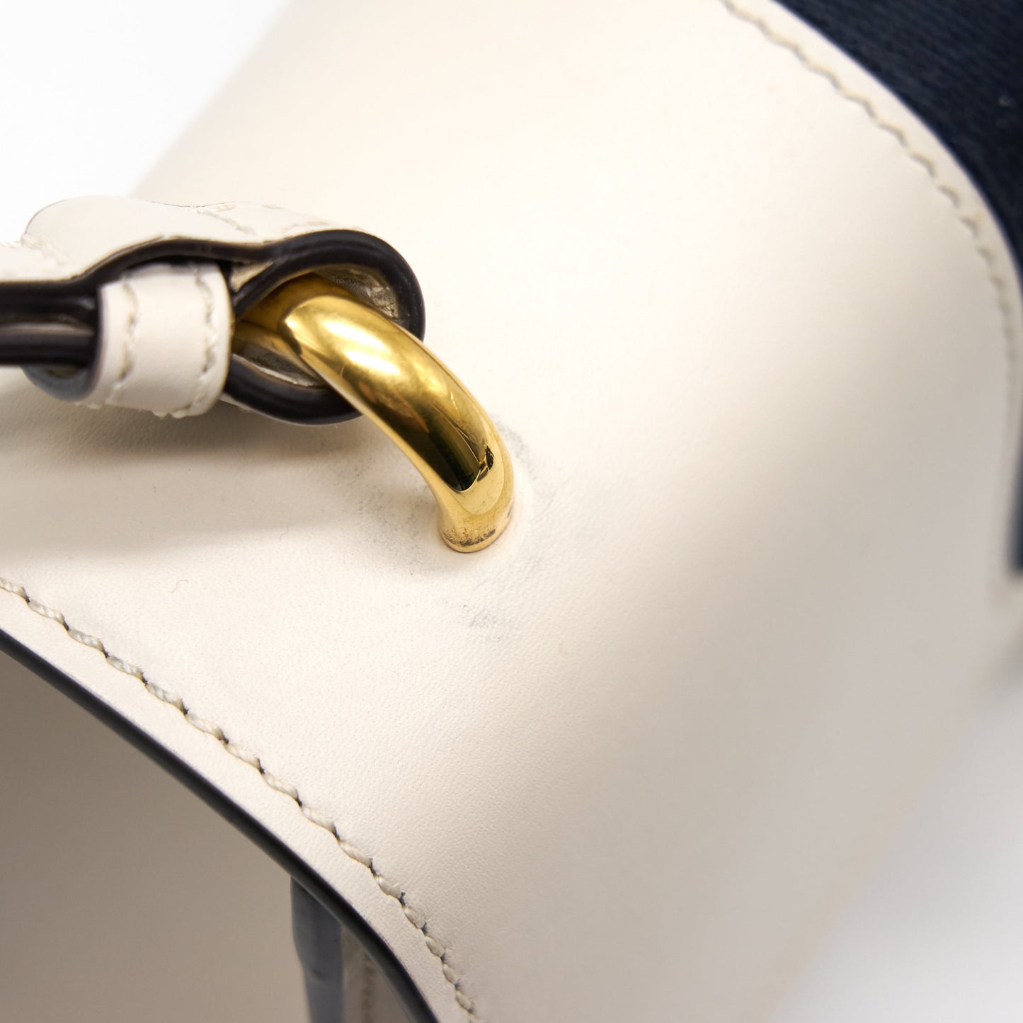 GUCCI SYLVIE SMALL SHOULDER BAG WHITE