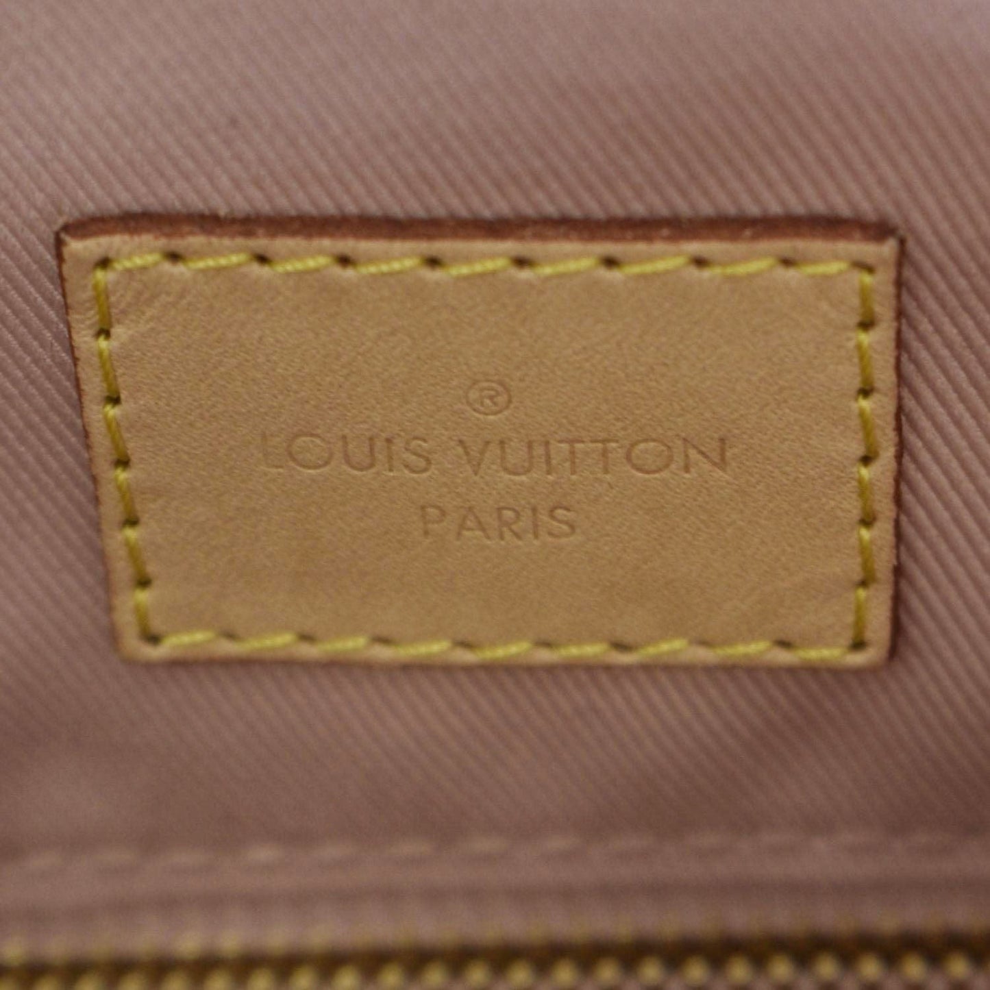 LOUIS VUITTON Graceful PM Damier Azur Shoulder Bag White