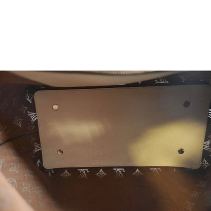 LOUIS VUITTON Carmel Mahina Leather Hobo Bag Creme