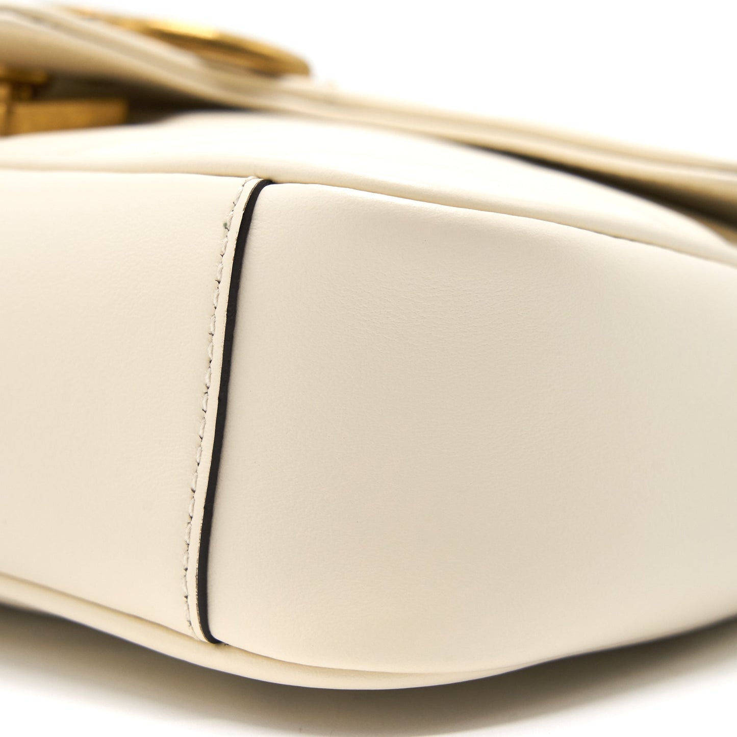 GUCCI GG MARMONT MINI BAG WHITE WITH GOLD