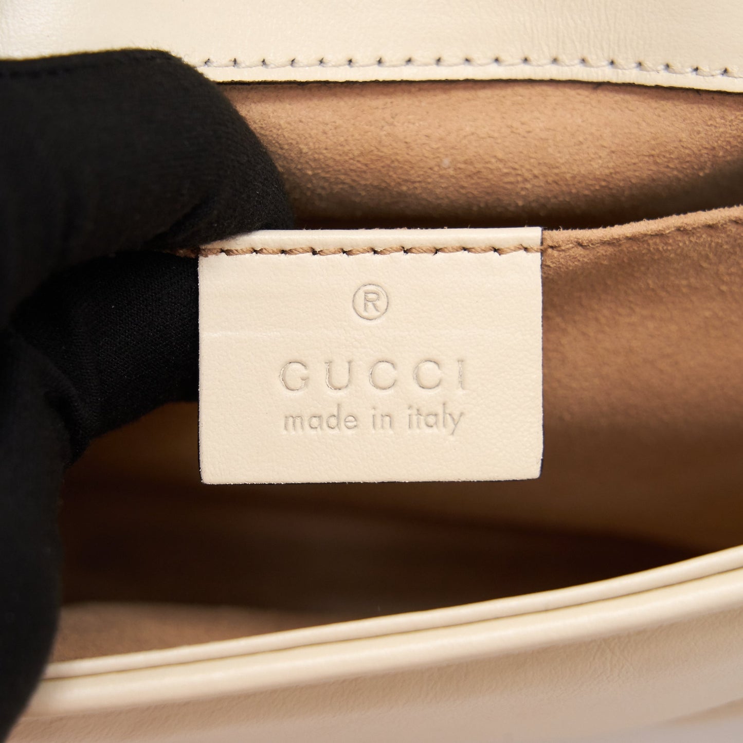GUCCI GG MARMONT MINI BAG WHITE WITH GOLD