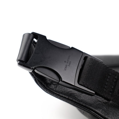 Louis Vuitton Men Bumbag Black