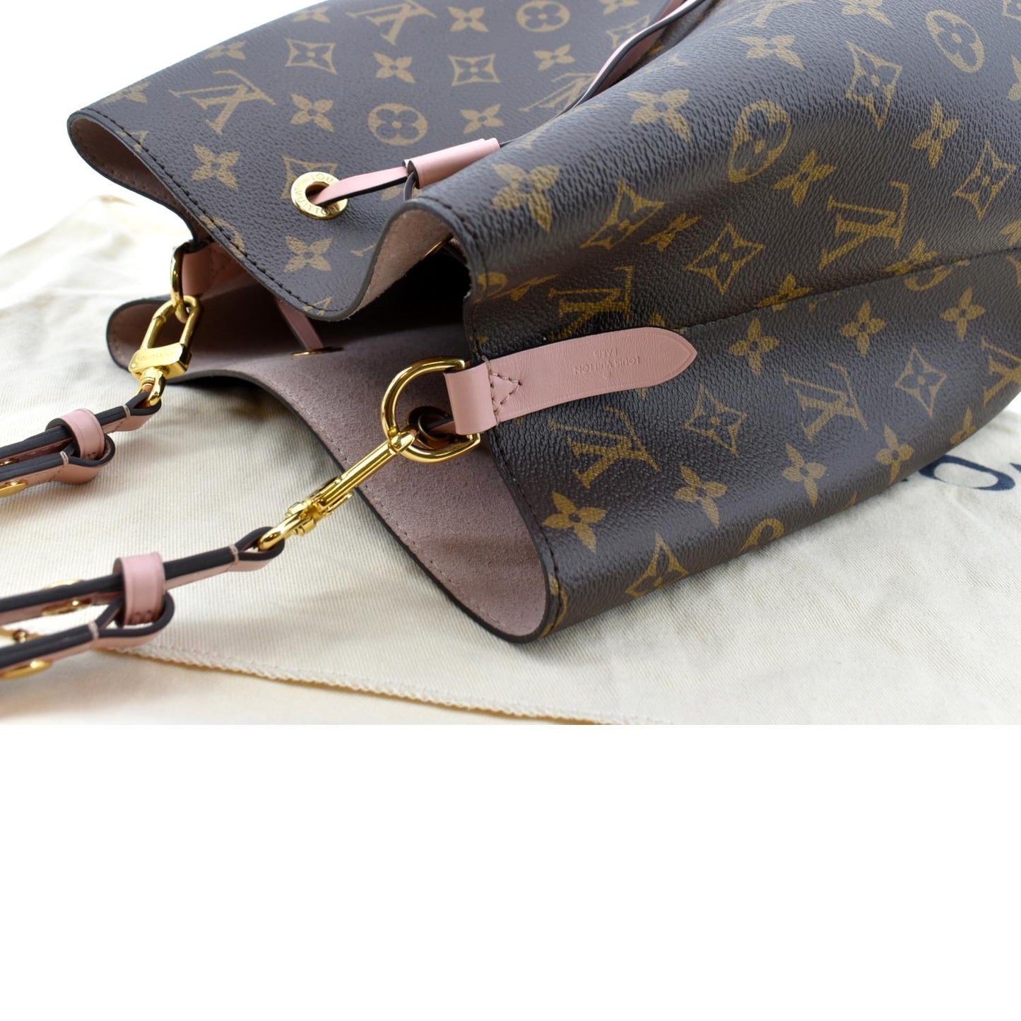 LOUIS VUITTON Neonoe MM Monogram Canvas Shoulder Bag Pink