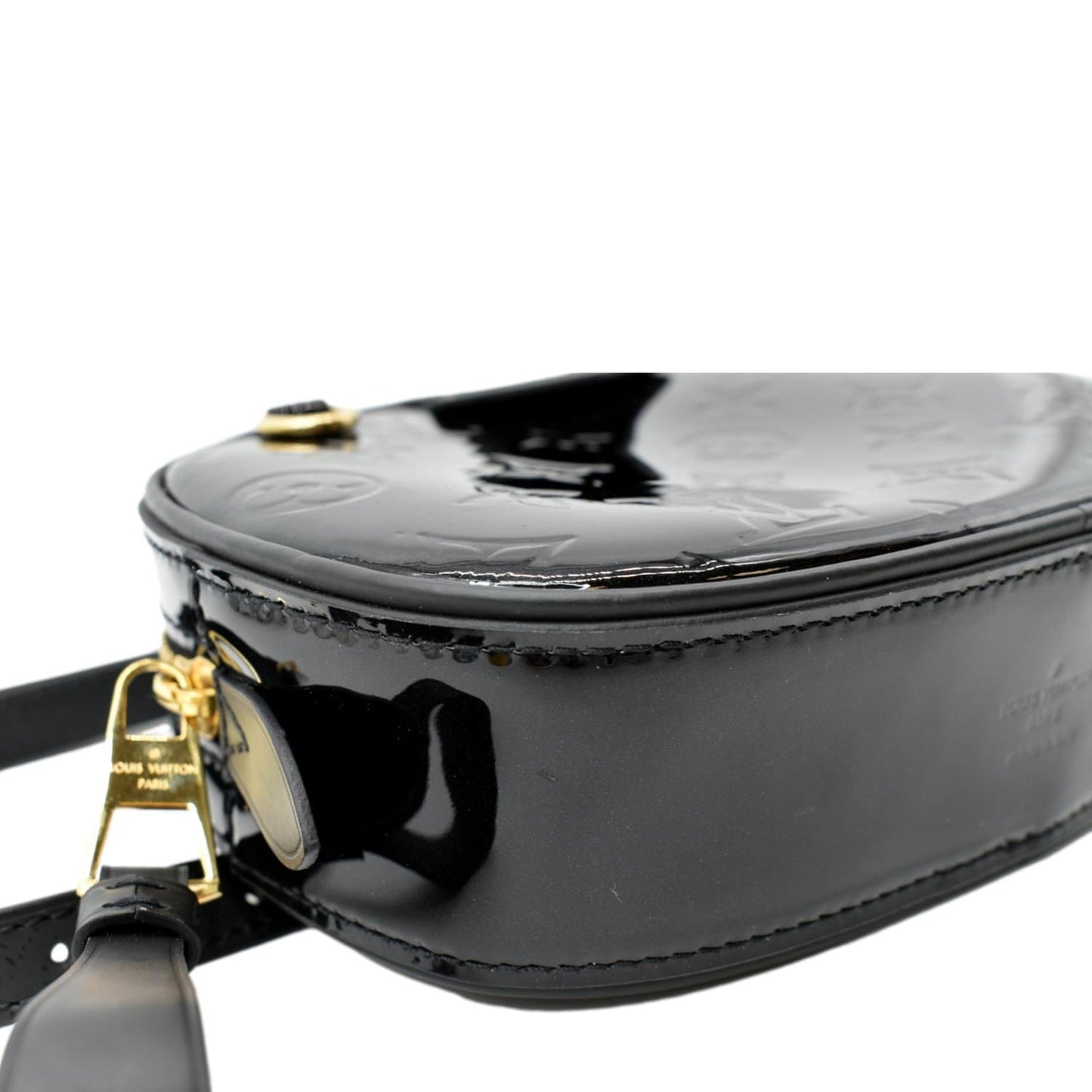 LOUIS VUITTON Monogram Vernis Leather Belt Bag Black