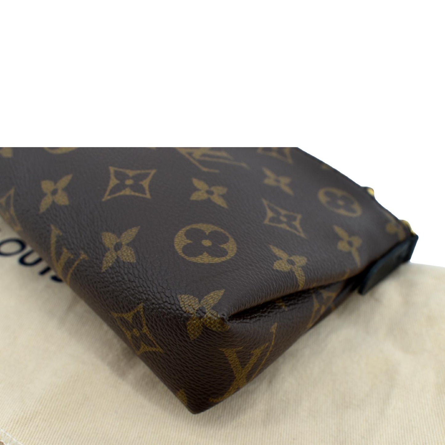 LOUIS VUITTON Pallas Monogram Canvas Clutch Crossbody Bag Brown